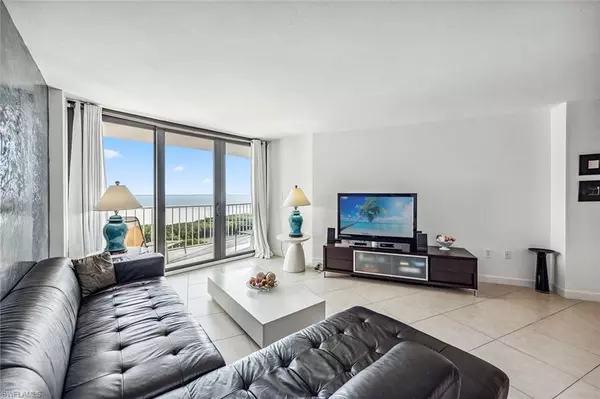 Marco Island, FL 34145,440 Seaview CT #1607