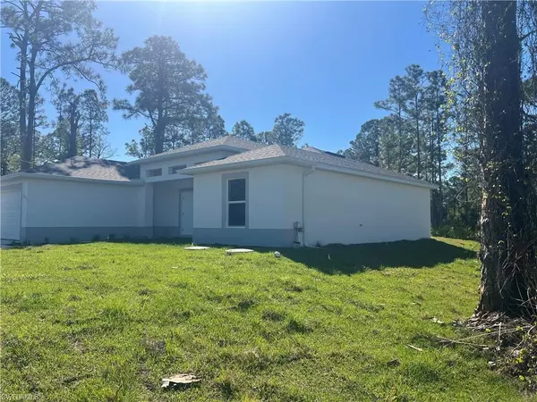 1207 W 17th ST, Lehigh Acres, FL 33972