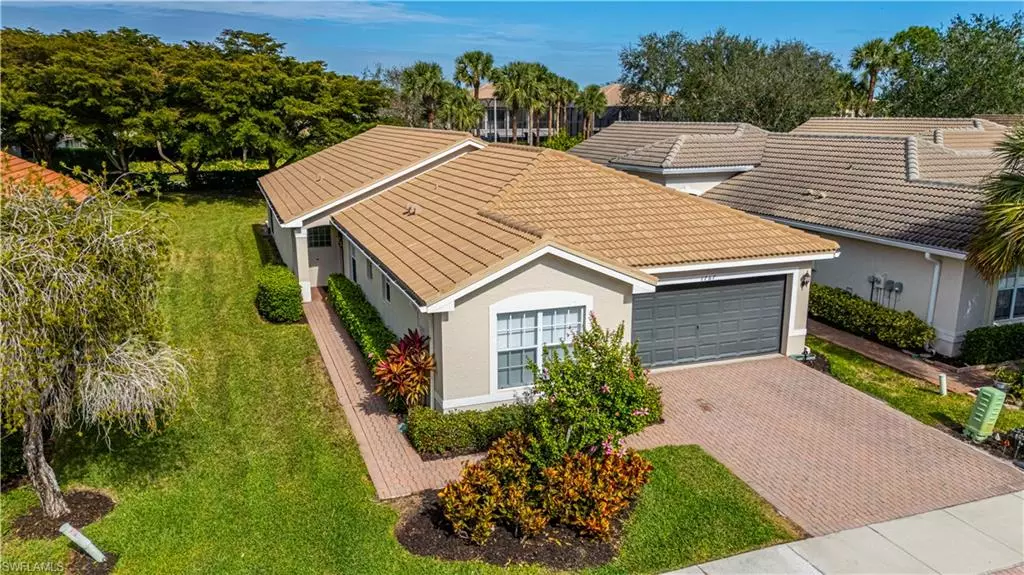 Naples, FL 34119,1767 Ribbon Fan LN