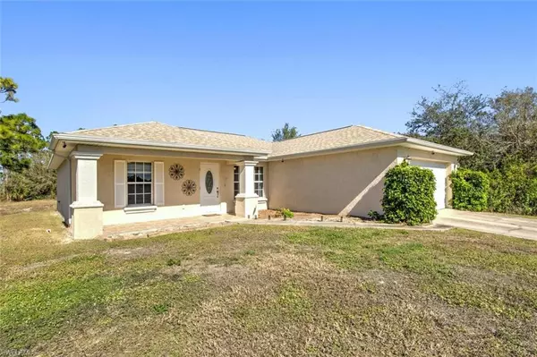 801 Theodore Vail ST E, Lehigh Acres, FL 33974