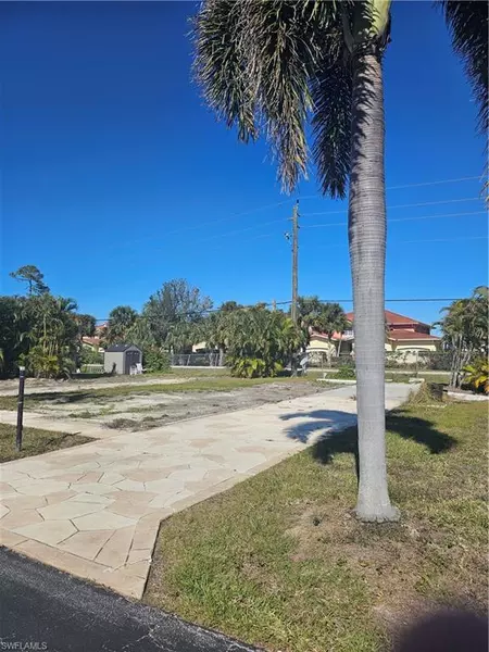 22 Williamsburg WAY, Fort Myers, FL 33908