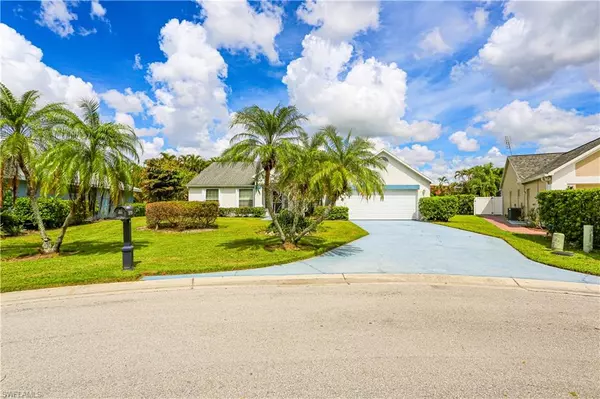 Naples, FL 34104,7775 Scarlet CT