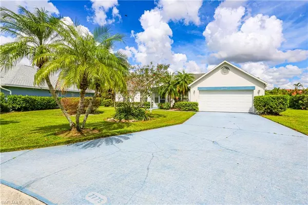 Naples, FL 34104,7775 Scarlet CT