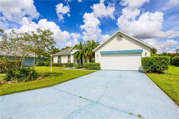 Naples, FL 34104,7775 Scarlet CT