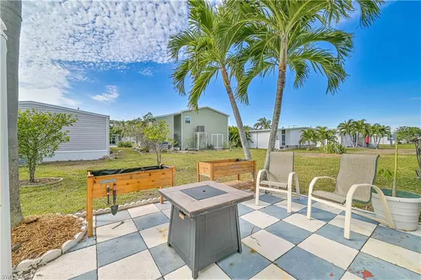 Fort Myers, FL 33908,138 Lexington AVE