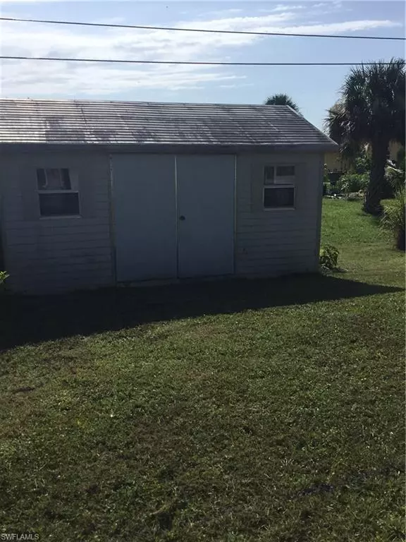 Lehigh Acres, FL 33936,222 CONNECTICUT RD