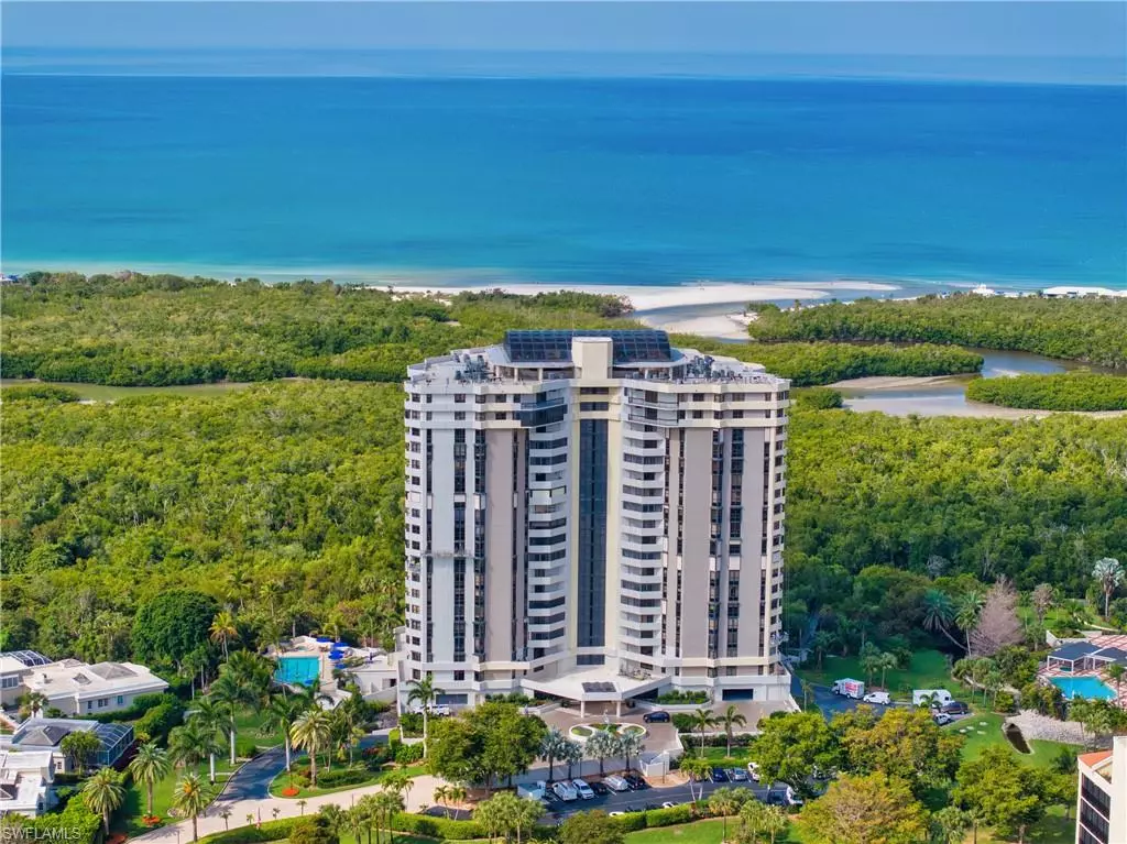 Naples, FL 34108,6001 Pelican Bay BLVD #803