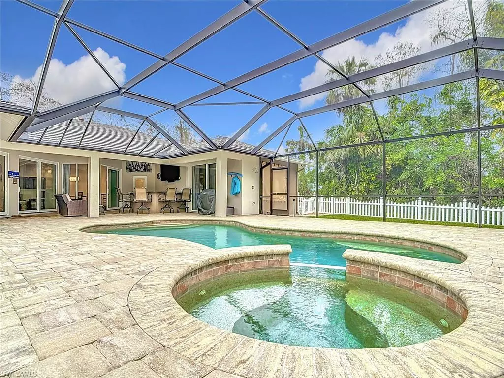 Naples, FL 34120,610 9th ST NW
