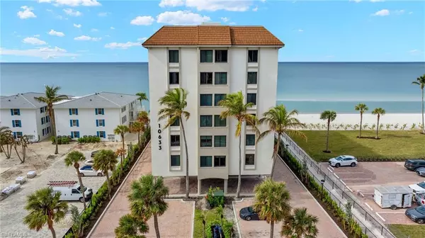 10633 Gulf Shore DR #3S, Naples, FL 34108