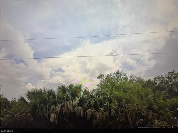 3309 32nd ST W, Lehigh Acres, FL 33971