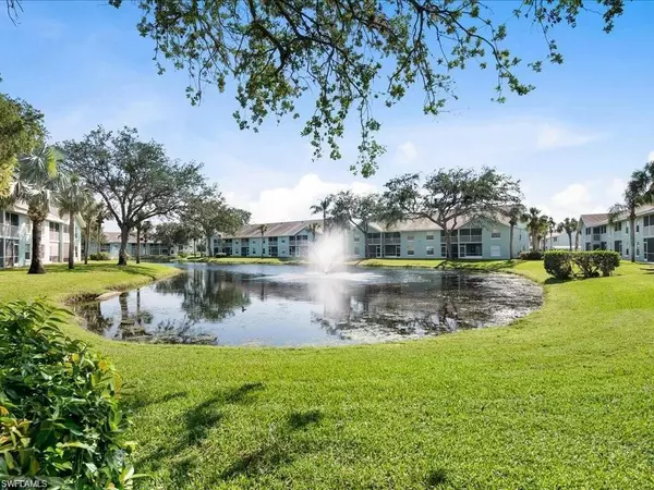 Naples, FL 34110,185 Grand Oaks WAY #201