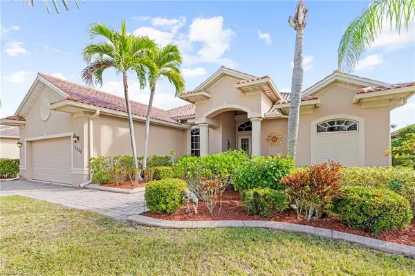 Naples, FL 34104,7929 Founders CIR