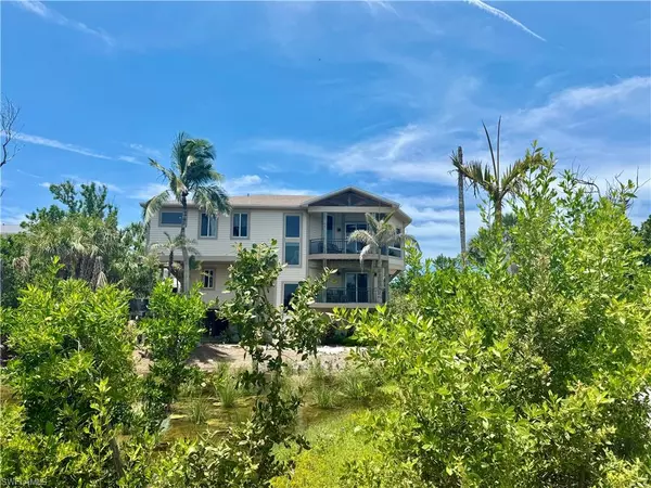 Sanibel, FL 33957,4353 Gulf Pines DR