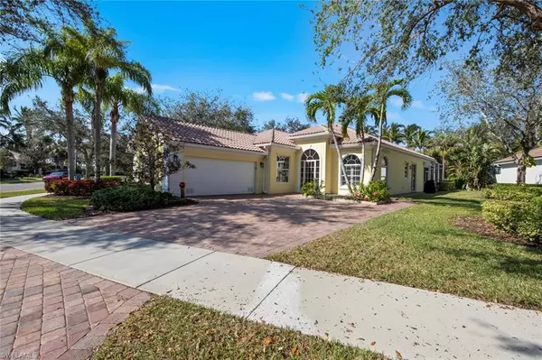 15320 Bonefish TRL, Bonita Springs, FL 34135