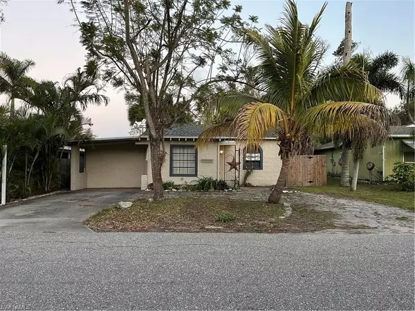 261 Kingston DR, Fort Myers, FL 33905