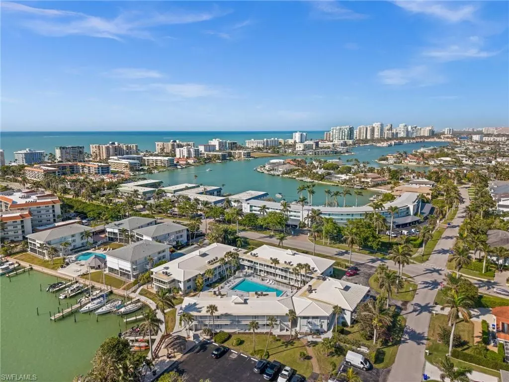 Naples, FL 34103,342 Harbour DR