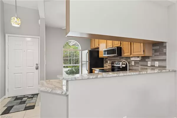 Naples, FL 34113,8161 Twelve Oaks CIR #523