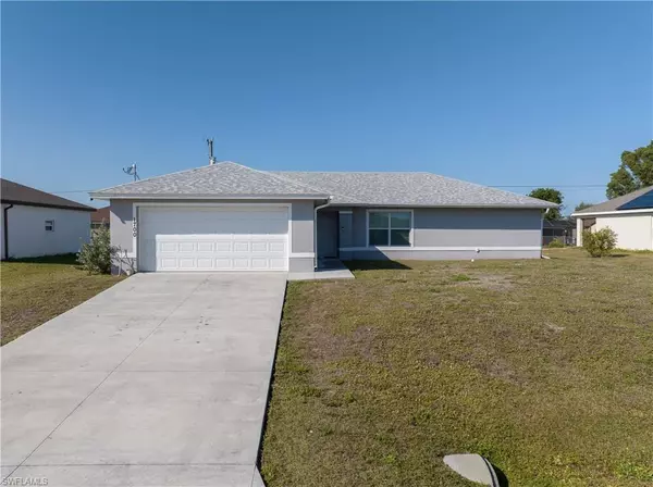 1700 NE 7th PL, Cape Coral, FL 33909