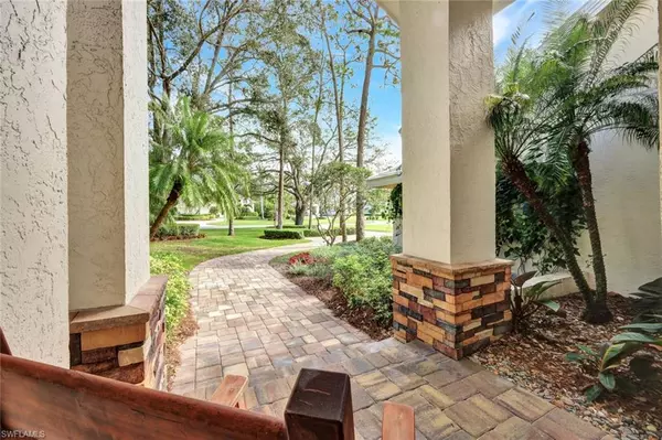 Naples, FL 34109,9225 The LN