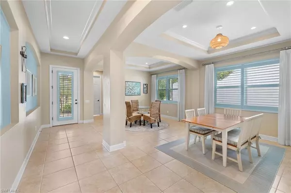 Naples, FL 34105,1465 Serrano CIR