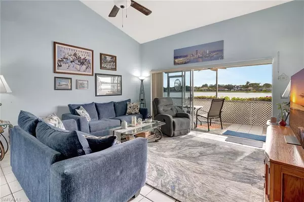 Naples, FL 34104,555 Windsor SQ #101