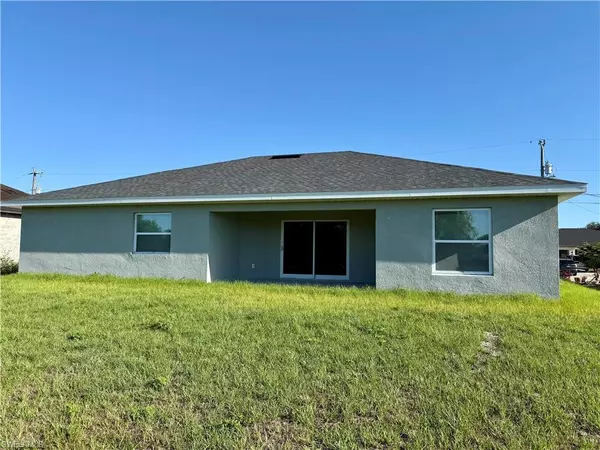 Lehigh Acres, FL 33976,3708 15th ST SW