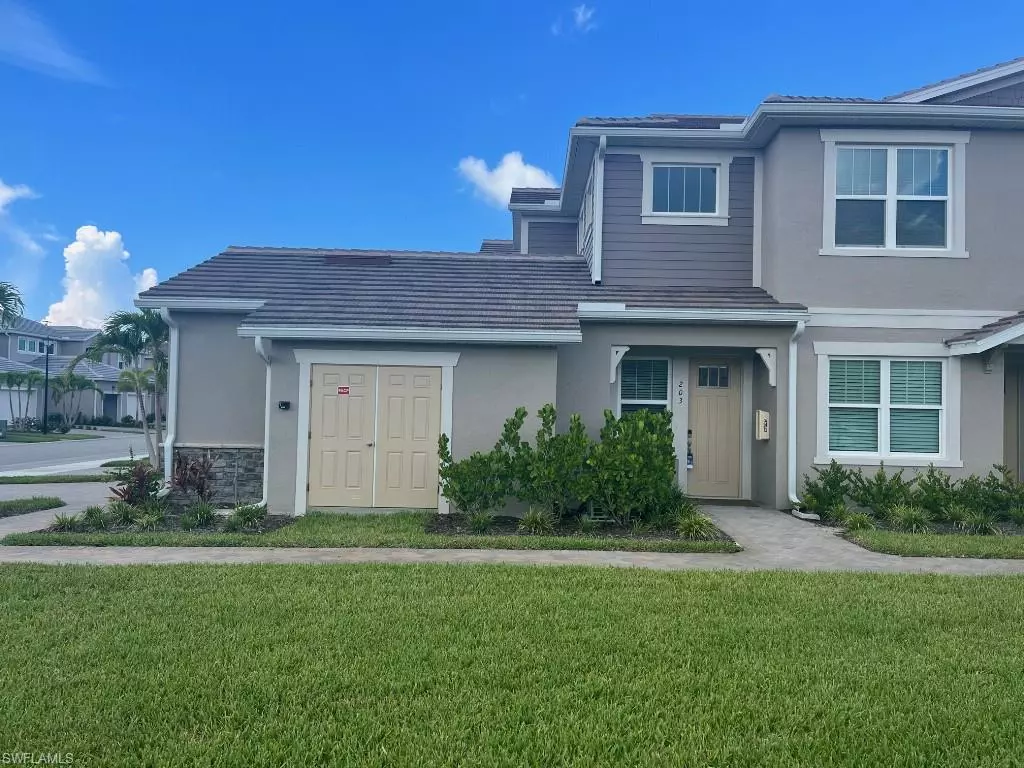 Naples, FL 34112,4687 Arboretum CIR #203