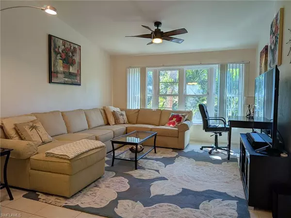 Naples, FL 34112,4080 Looking Glass LN #2908