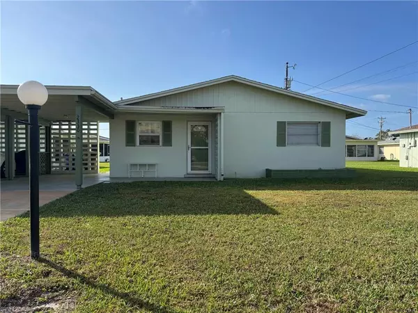 2330 E 5th ST, Lehigh Acres, FL 33936