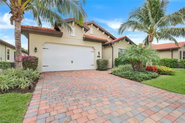 16355 Barclay CT, Naples, FL 34110