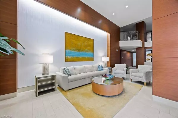 Naples, FL 34103,4401 Gulf Shore BLVD N #C-804