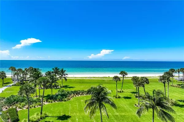 Naples, FL 34103,4401 Gulf Shore BLVD N #C-804