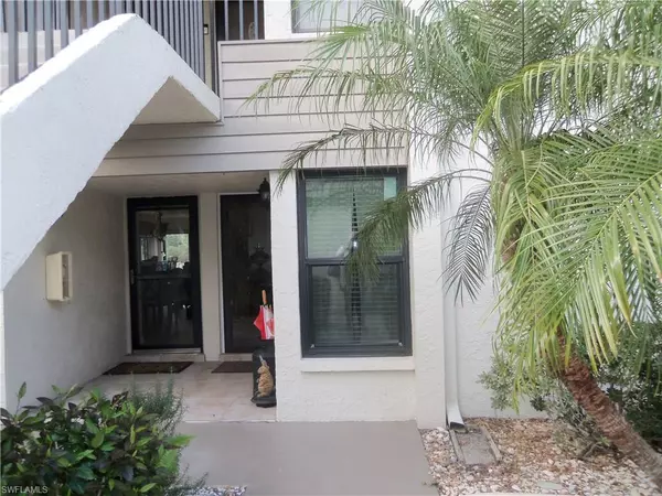 Fort Myers, FL 33907,5565 Trailwinds DR #216