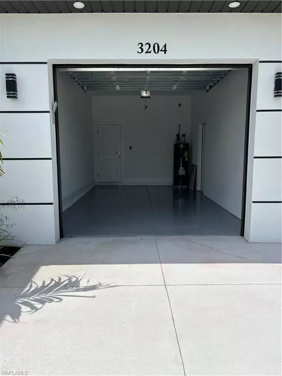 Lehigh Acres, FL 33976,3204 20th st sw 20th ST SW