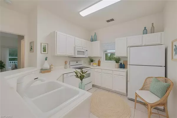 Naples, FL 34109,2155 Cay Lagoon DR #424