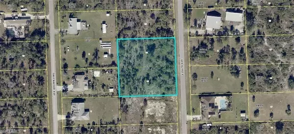 911 8th AVE, Lehigh Acres, FL 33972