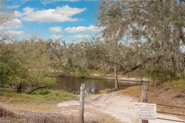 Arcadia, FL 34266,1281 NE River Rock DR