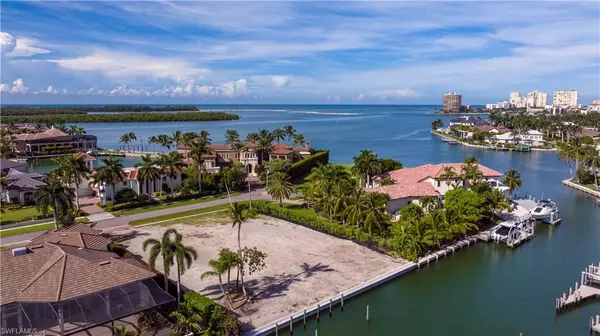 Marco Island, FL 34145,1558 Heights CT