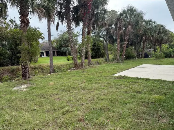 Cape Coral, FL 33909,525/527 NE 25th AVE