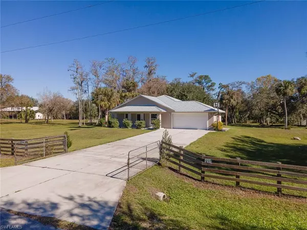 2245 Scott RD, Fort Denaud, FL 33935