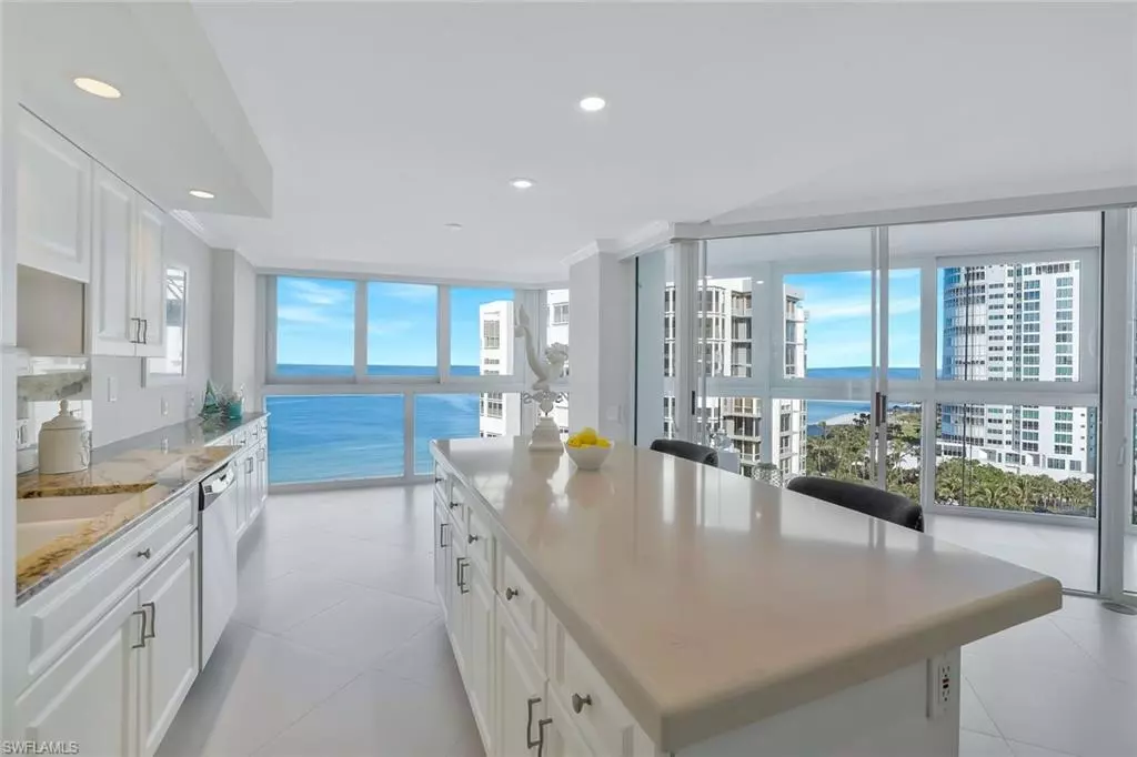 Naples, FL 34103,4041 Gulf Shore BLVD N #1403