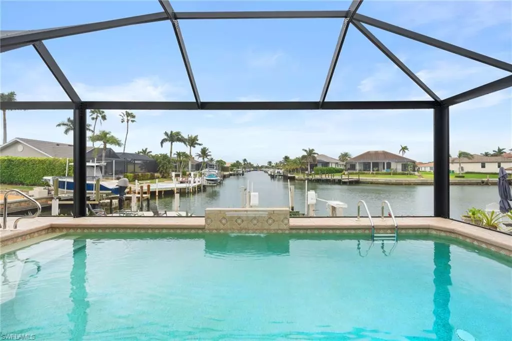 Marco Island, FL 34145,21 Hickory CT