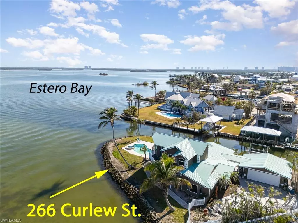 Fort Myers Beach, FL 33931,266 Curlew ST