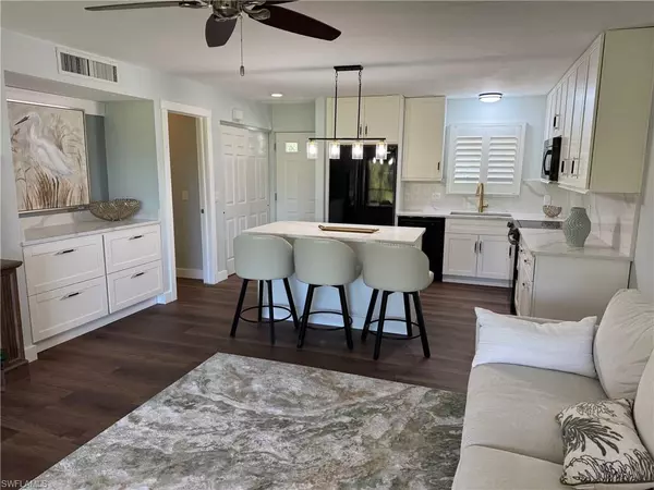 Naples, FL 34113,746 Eagle Creek DR #203