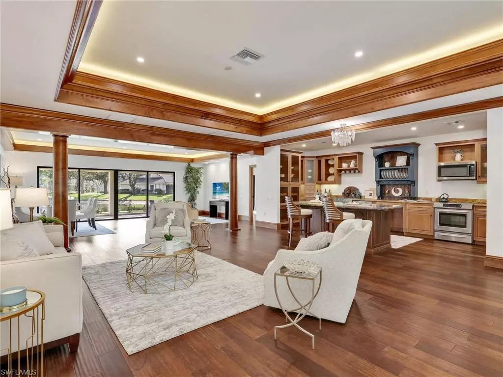 Naples, FL 34110,700 Arbor Lake DR #7-101