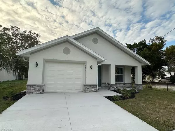 2110 Palm AVE, Fort Myers, FL 33916