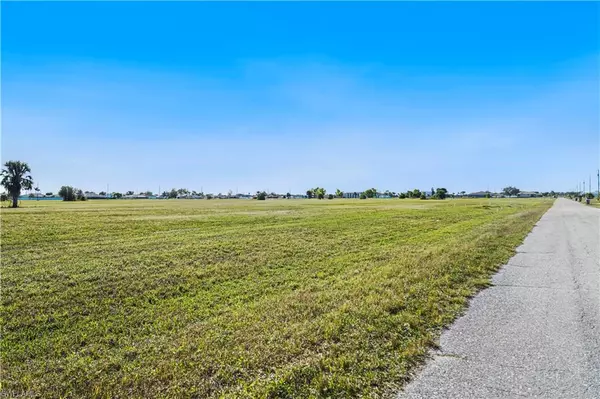 Cape Coral, FL 33909,2016 NE 17th TER