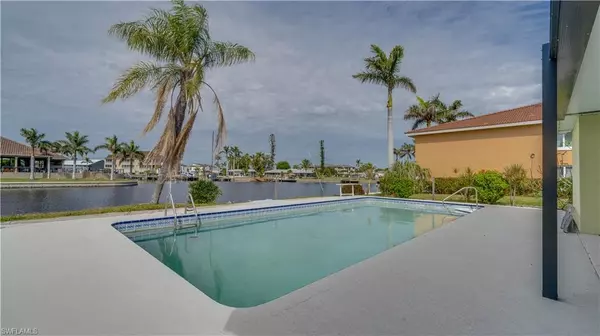 4228 SE 19th AVE #B, Cape Coral, FL 33904