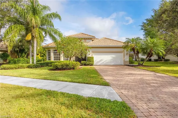 6786 Bent Grass DR, Naples, FL 34113