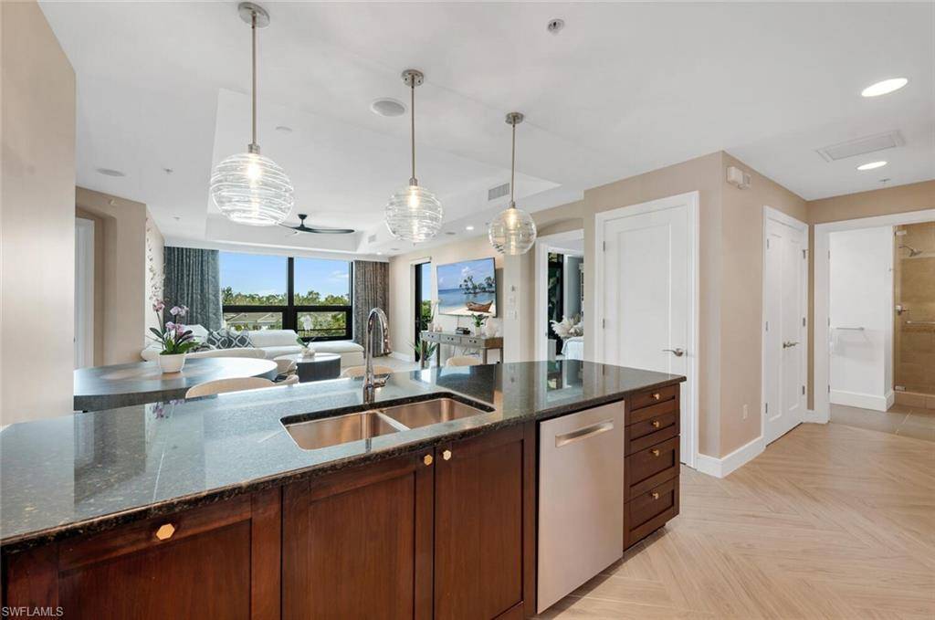 Naples, FL 34108,9115 Strada PL #5311
